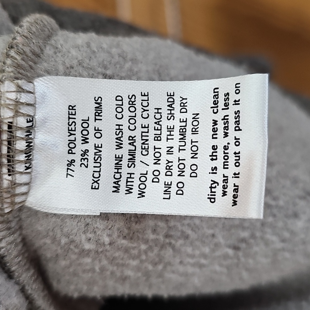 Toad & Co sweater - Picture 4 of 4